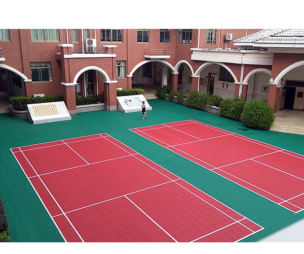 南京公園塑膠好色视频APP下载球場